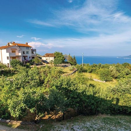 Lovely Apartment In Brsec With House Sea View Exterior photo