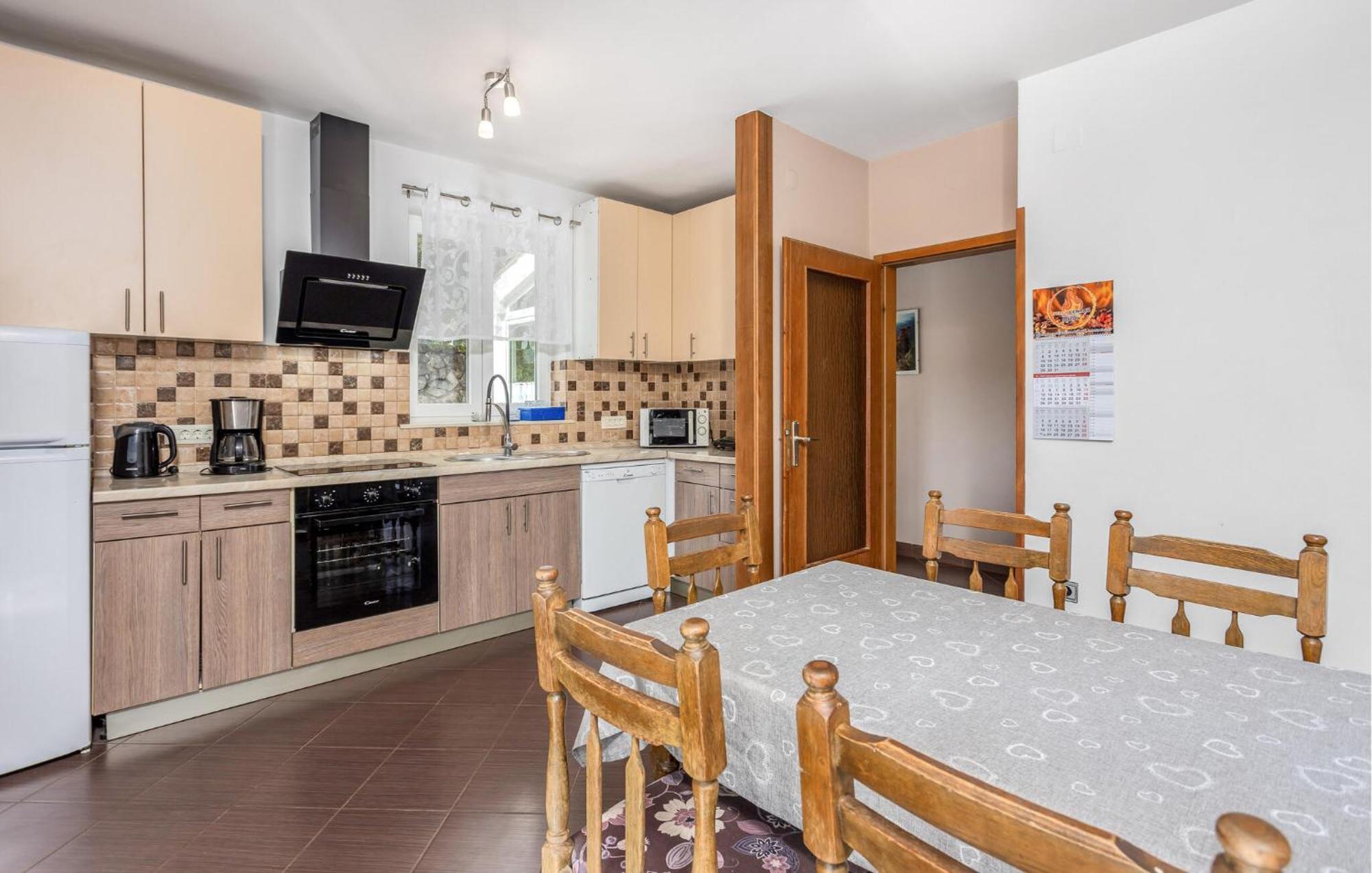 Lovely Apartment In Brsec With House Sea View Exterior photo